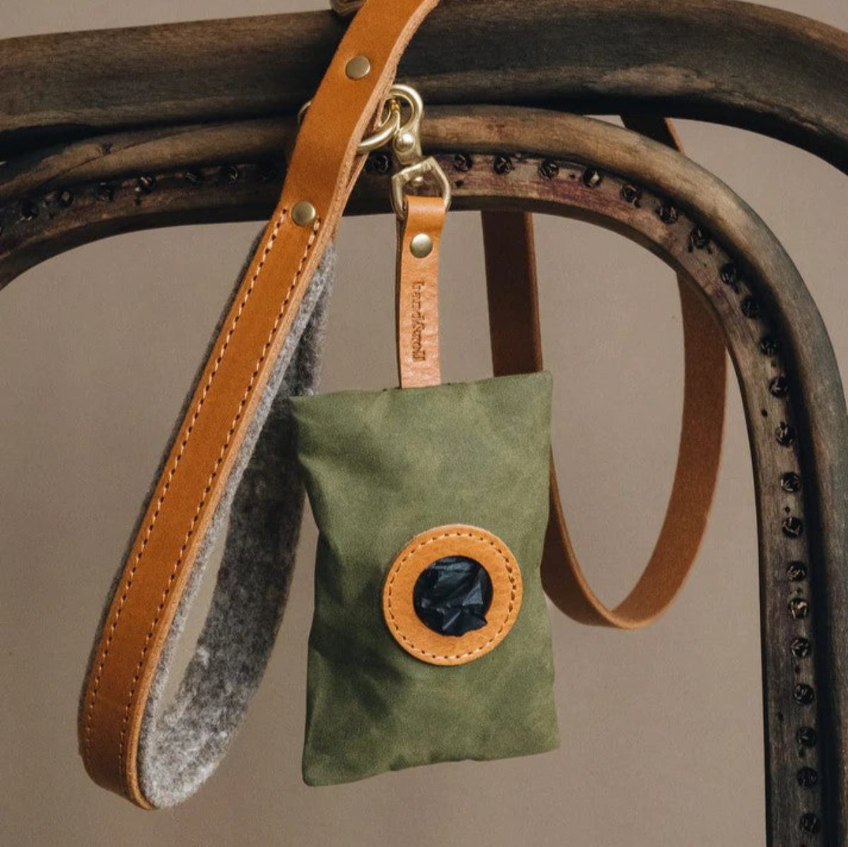 Laisse courte pour chien en cuir - HITCH - Kasibe
