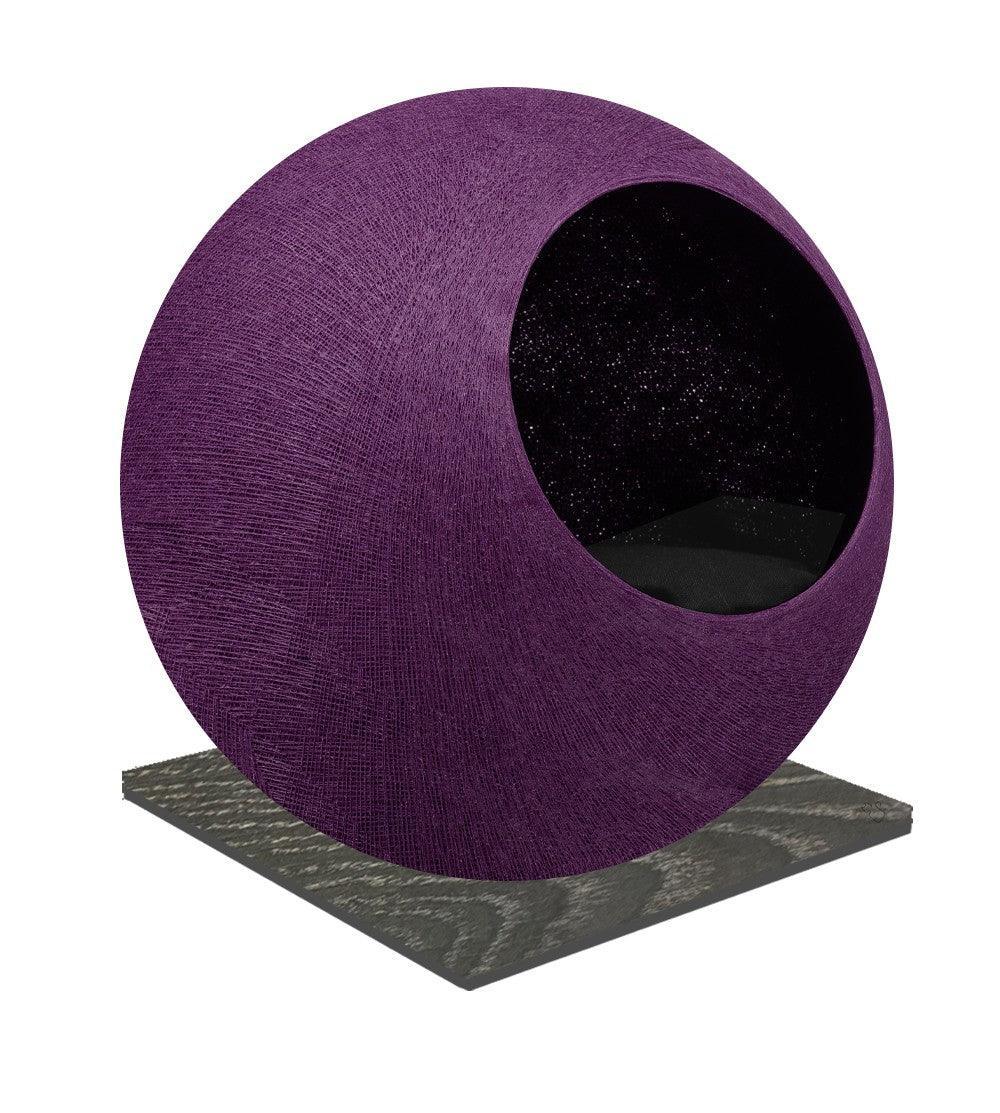 Meuble pour chat design : le Square un cocon discret tout en élégance prune socle bois wengé - kasibe