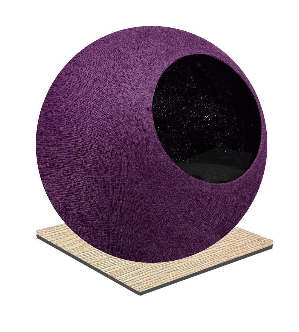 Meuble pour chat design : le Square un cocon discret tout en élégance prune socle chêne clair - kasibe