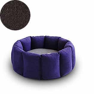 Bloom, un panier apaisant pour votre chat tout en velours aubergine coussin marron - kasibe