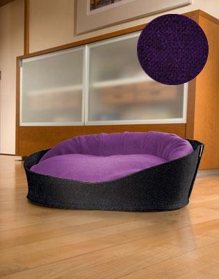 Arena, un panier pour chat très luxe anthracite coussin velours aubergine - kasibe