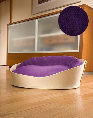 Arena, un panier pour chat très luxe crème coussin velours aubergine - kasibe
