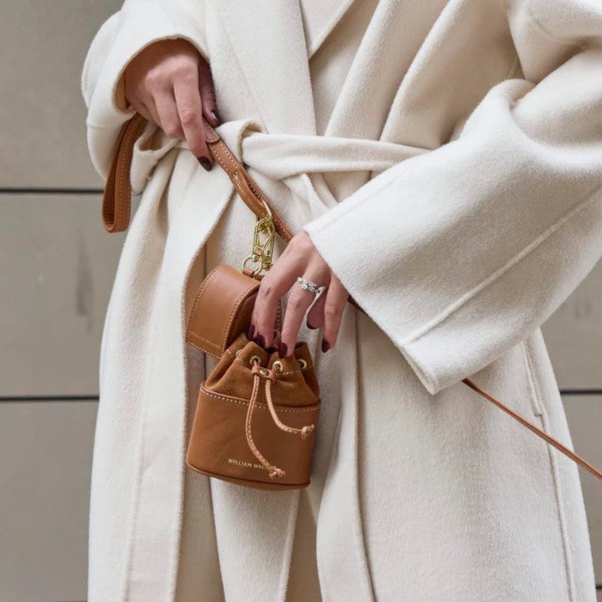 Sac distributeur de sacs jetables pour chien - LUXE - Kasibe