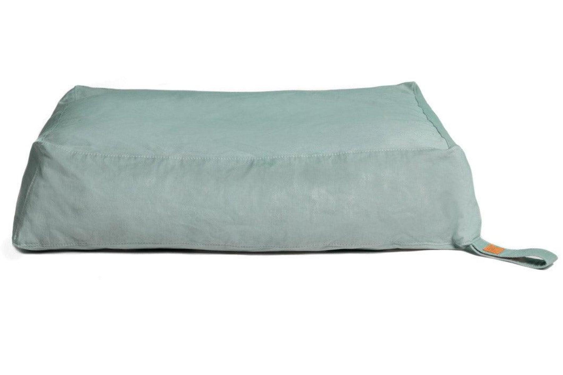 Coussin pour chien lessivable à base pyramidale kasibe