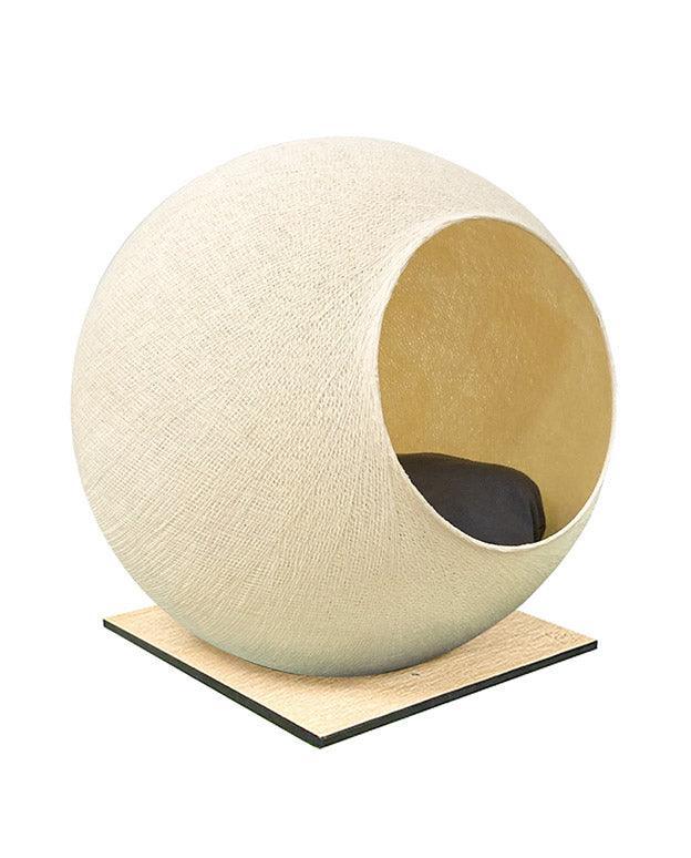 Meuble pour chat design : le Square un cocon discret tout en élégance champagne socle chêne clair - kasibe