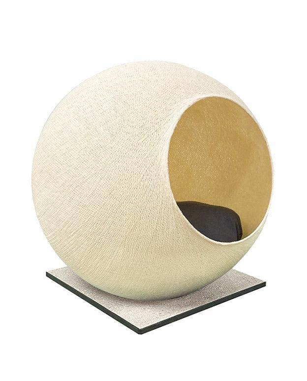 Meuble pour chat design : le Square un cocon discret tout en élégance champagne socle béton - kasibe