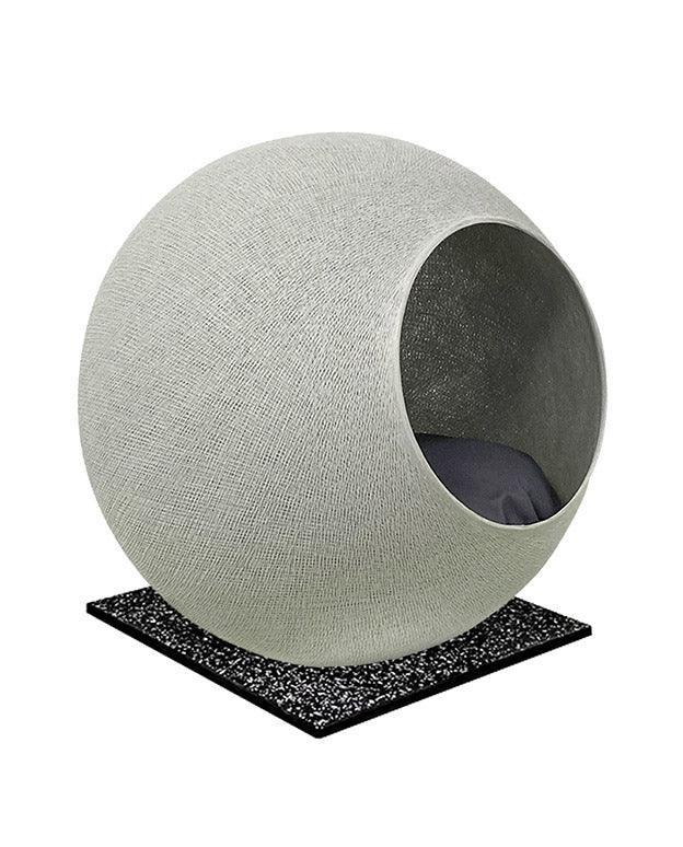 Meuble pour chat design : le Square un cocon discret tout en élégance gris clair socle nuit étoilée - kasibe
