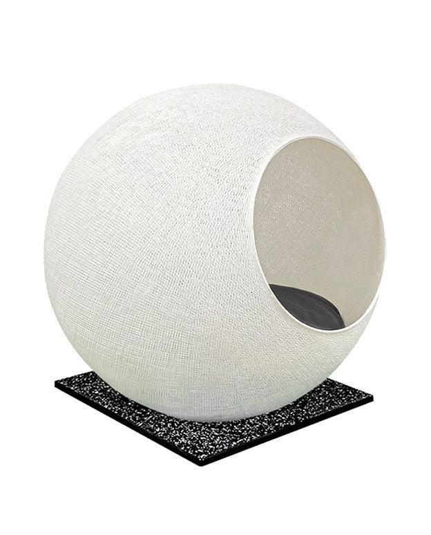 Meuble pour chat design : le Square un cocon discret tout en élégance ivoire socle nuit étoilée - kasibe