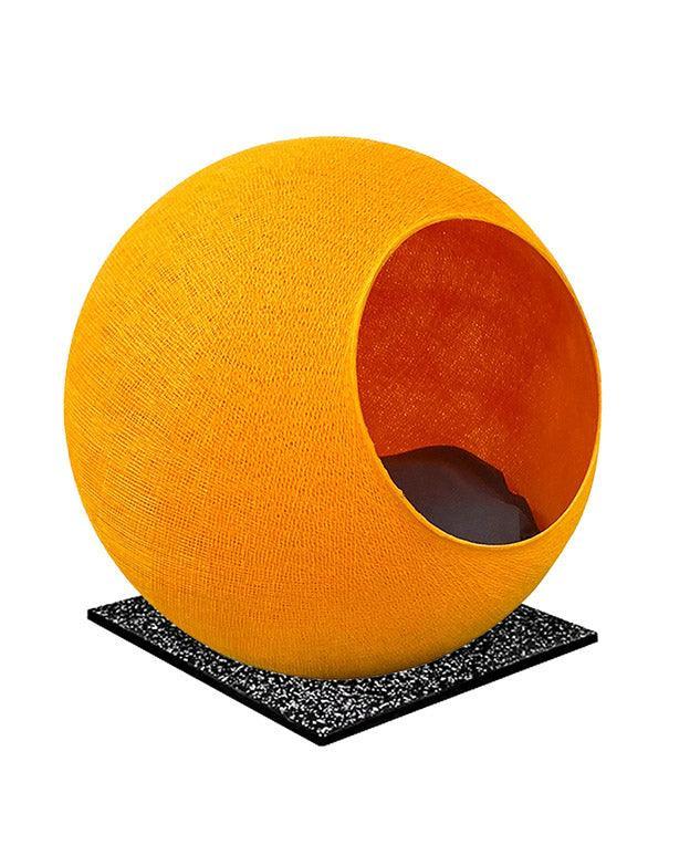 Meuble pour chat design : le Square un cocon discret tout en élégance jaune socle nuit étoilée - kasibe