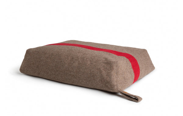 Coussin pour chien en laine recyclée Yousuf rouge - kasibe