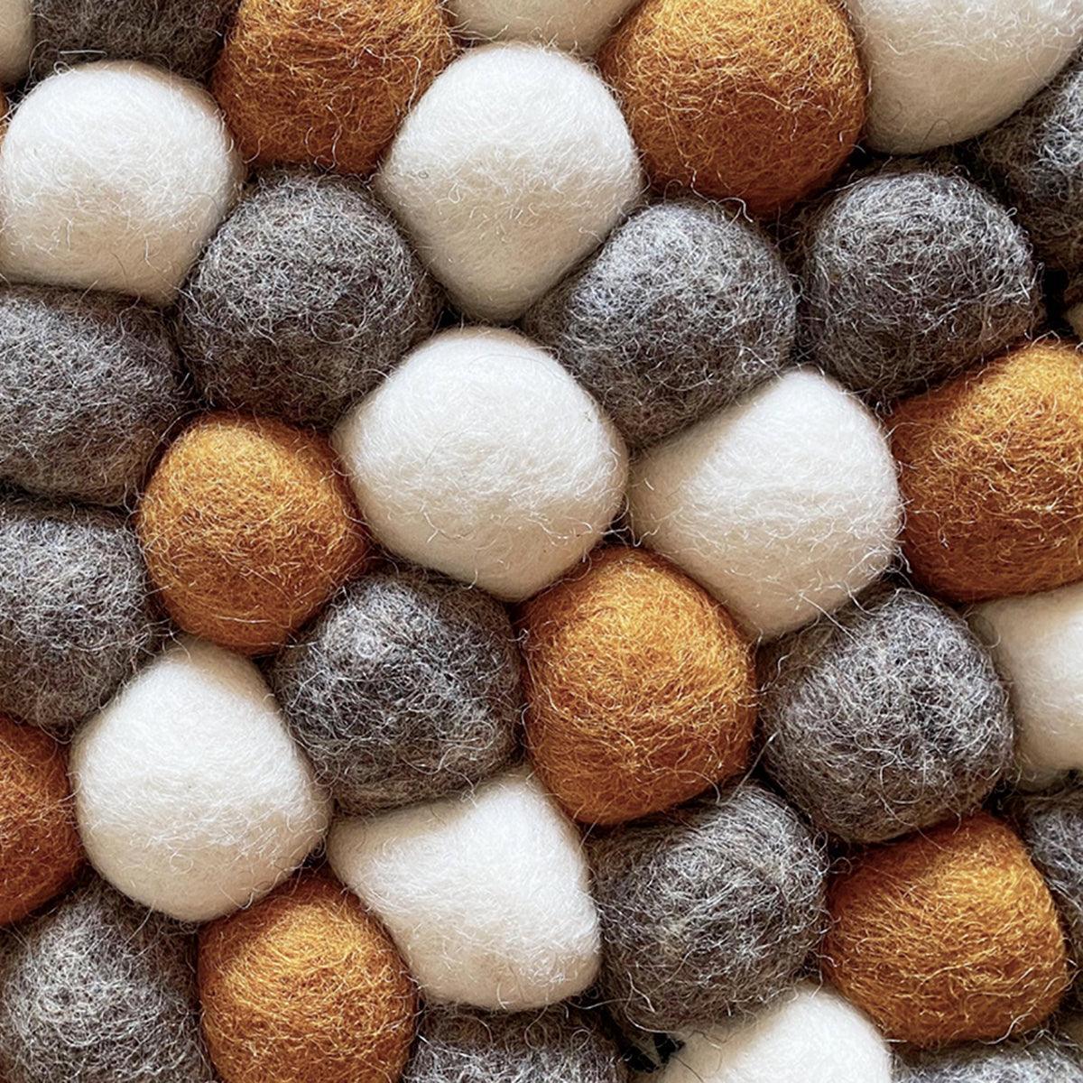 Panier pour chat ou chien en feutre - SIMONA - Kasibe