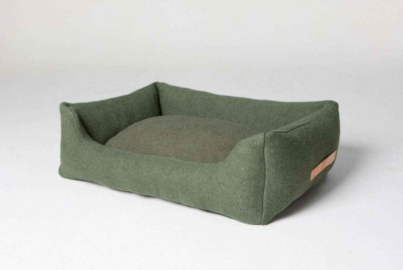 Panier pour chien en toile de jute : Henri, un lit confort vert - kasibe
