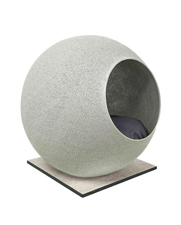 Meuble pour chat design : le Square un cocon discret tout en élégance gris clair socle béton - kasibe