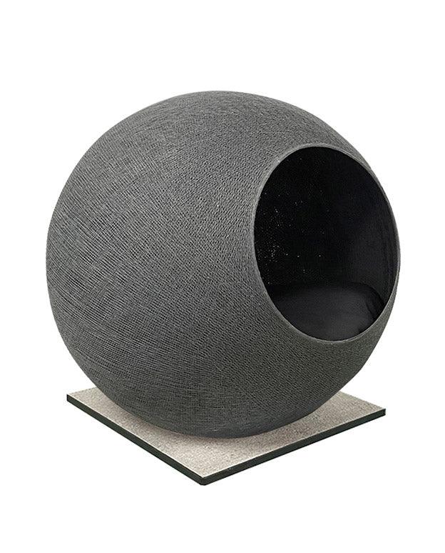 Meuble pour chat design : le Square un cocon discret tout en élégance gris foncé socle béton - kasibe