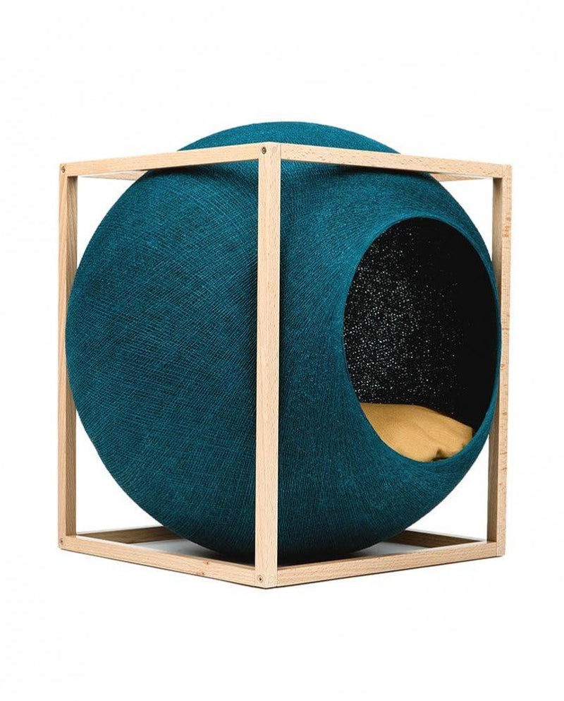 Panier pour chat design & graphique aux lignes pures : Le Cube paon structure bois kasibe meyou